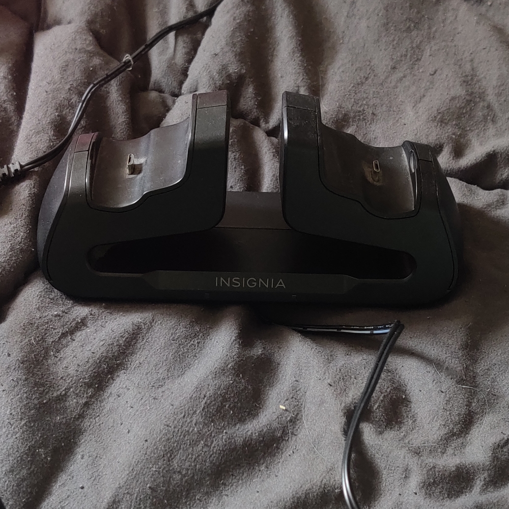 Insignia Xbox Controller Charging Doc